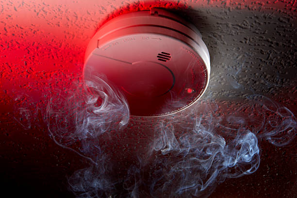 DETECTORES DE HUMO Y FUEGO 